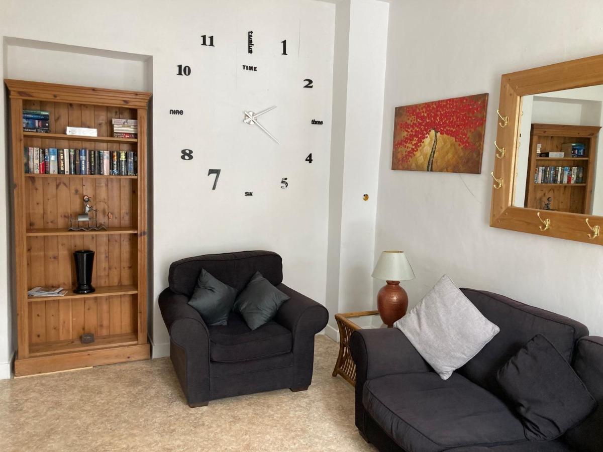 La Petite Maison - Self Catering Pre-en-Pail-Saint-Samson Exterior photo